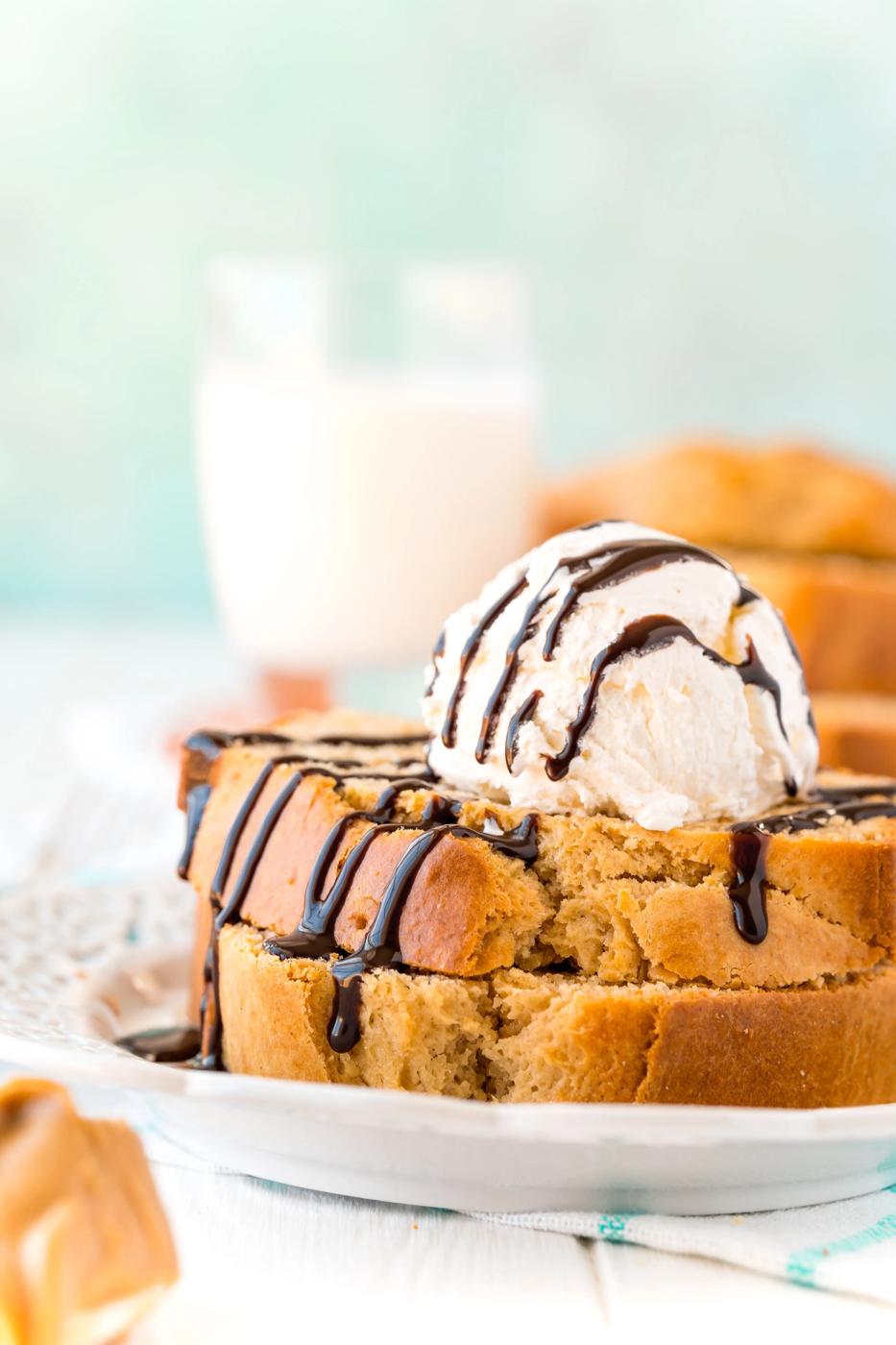 Recipe for easy peanut butter French toast with chocolate sauce and ice cream.
