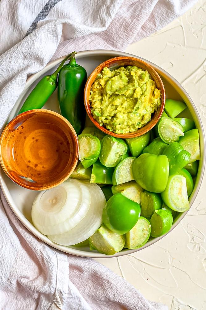 picture of avocado tomatillo salsa in a bowl