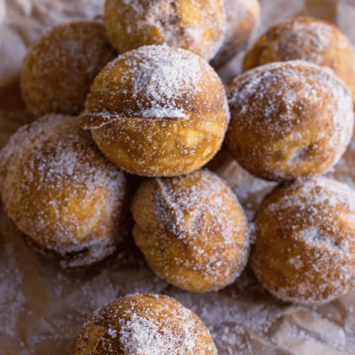 Baked Pumpkin Spice Doughnut Holes