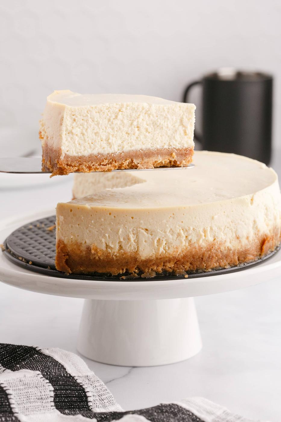 picture of cheesecake on a spatula