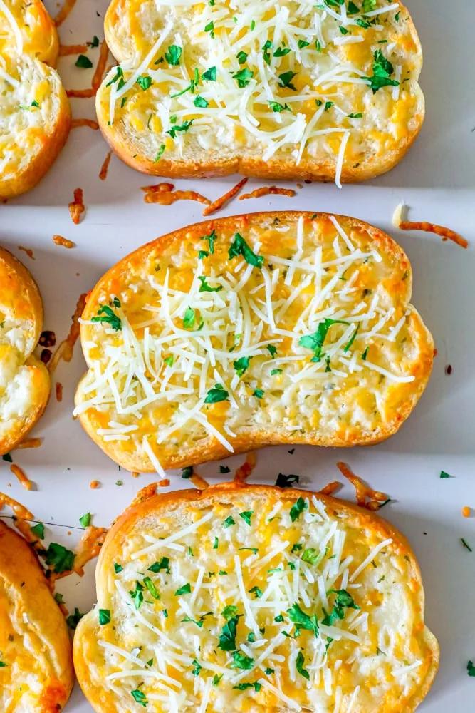 Easy Garlic Butter Texas Toast