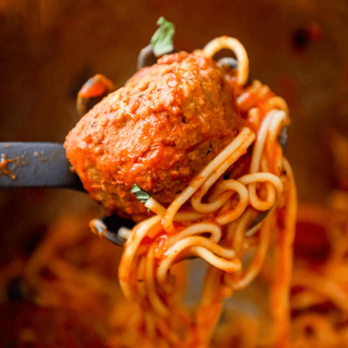 Easy Instant Pot Spaghetti and Meatballs