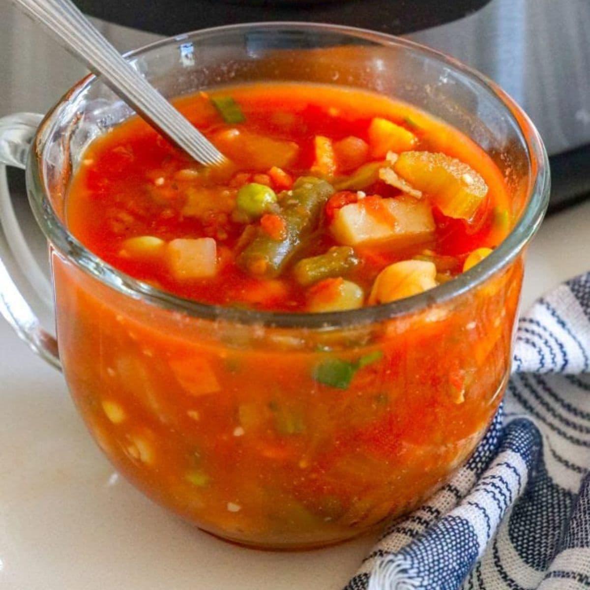 Easy Instant Pot Vegetable Soup