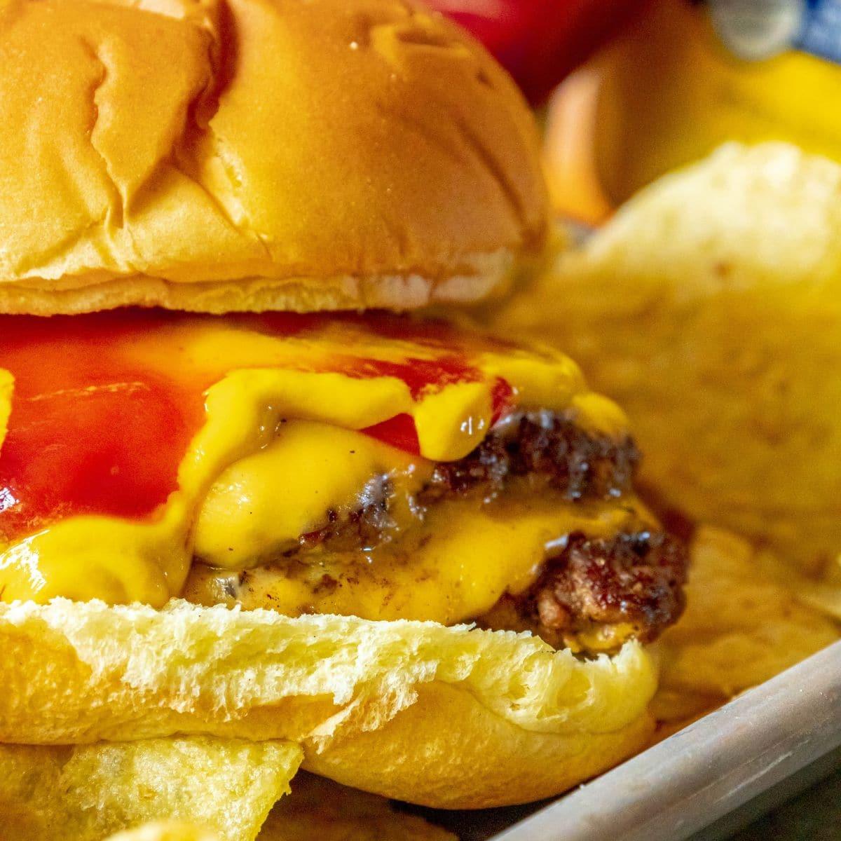 Easy Smash Burgers