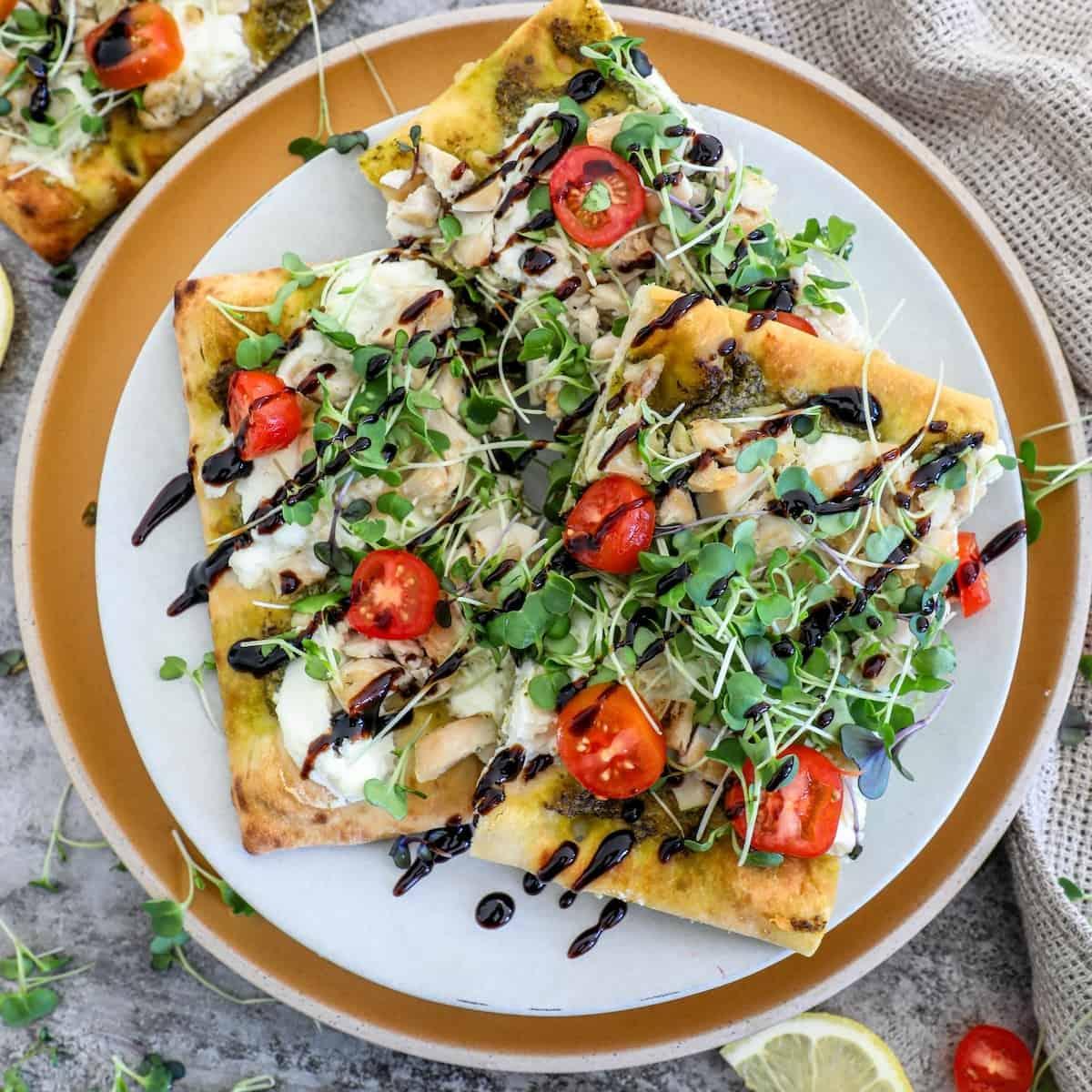 Flatbread Chicken Pesto Pizza