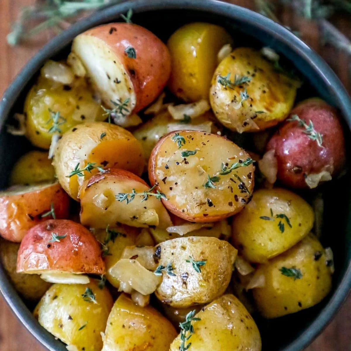 Oven Roasted Garlic Potatoes