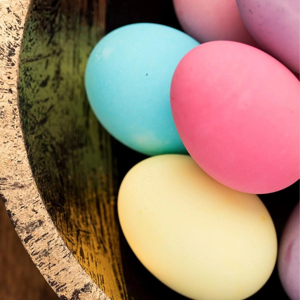 How To Dye Easter Eggs