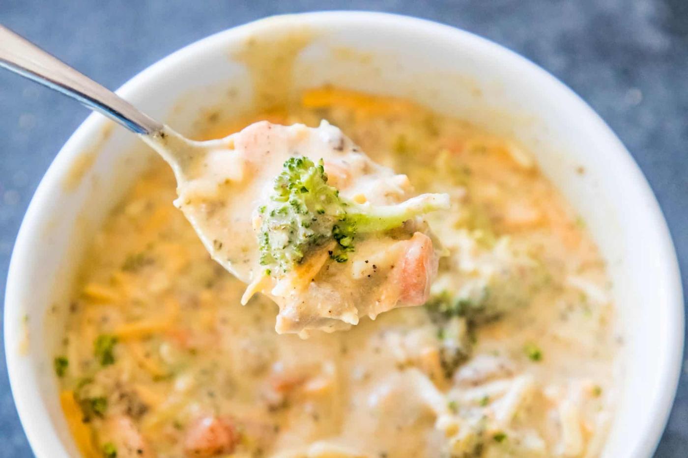 Slow Cooker Creamy Sausage and Broccoli Cheese Soup