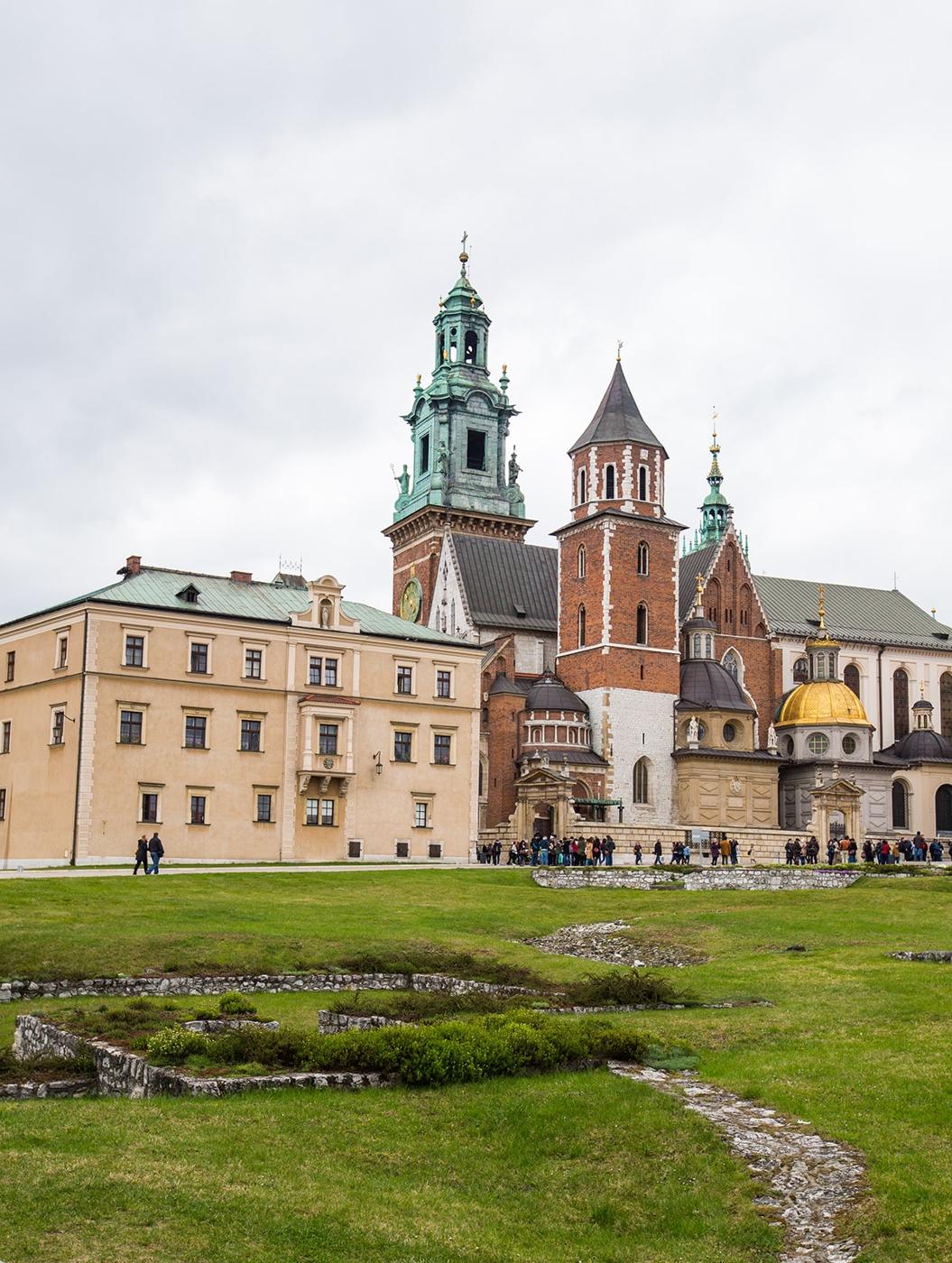 Touring Krakow- Wawel Castle and Cathedral