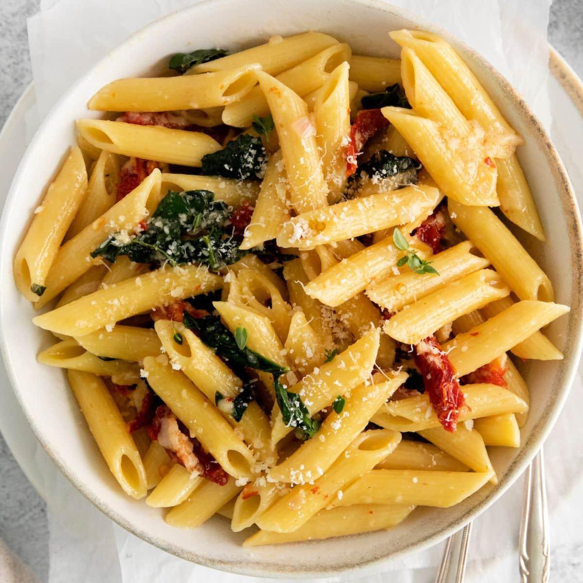 Tuscan Penne with Sun-Dried Tomatoes and Kale