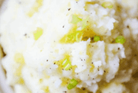 Creamy Slow Cooker Mashed Potatoes