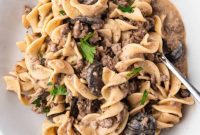 Creamy Slow Cooker Beef Stroganoff