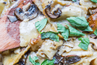 Skillet Ravioli Stroganoff