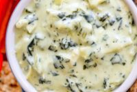 Simple and Delicious Spinach Artichoke Dip
