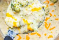 Creamy Instant Pot Keto Broccoli Cheddar Soup