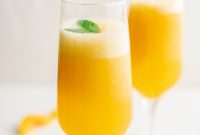 Simple Peach Bellini Recipe