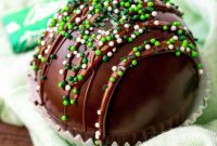 Irresistible Mint Hot Chocolate Bombs