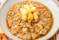 Warm Cinnamon Apple Oats