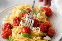 Creamy Goat Cheese and Roasted Tomato Pasta