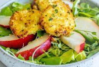 Pear & Chèvre Greens