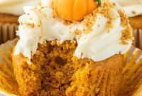 Golden Pumpkin Spice Cupcakes