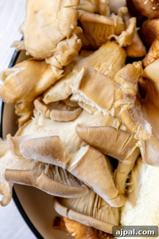 picture of oyster mushrooms in a bowl