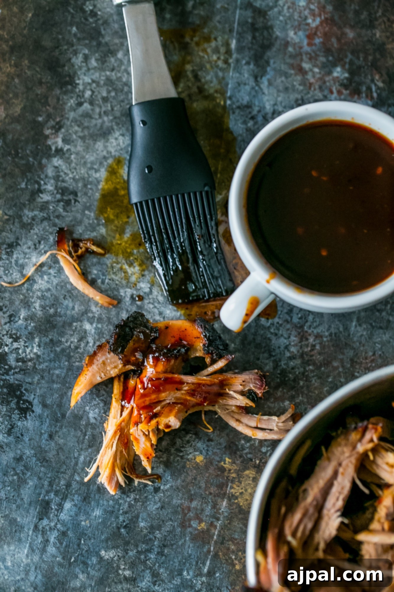 Picture of smoked pulled pork in a bowl
