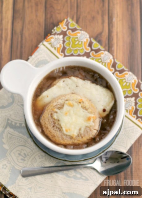 30 Cozy Slow Cooker Soups for Fall 20 Rich Slow Cooker French Onion Soup, a comforting classic with caramelized onions