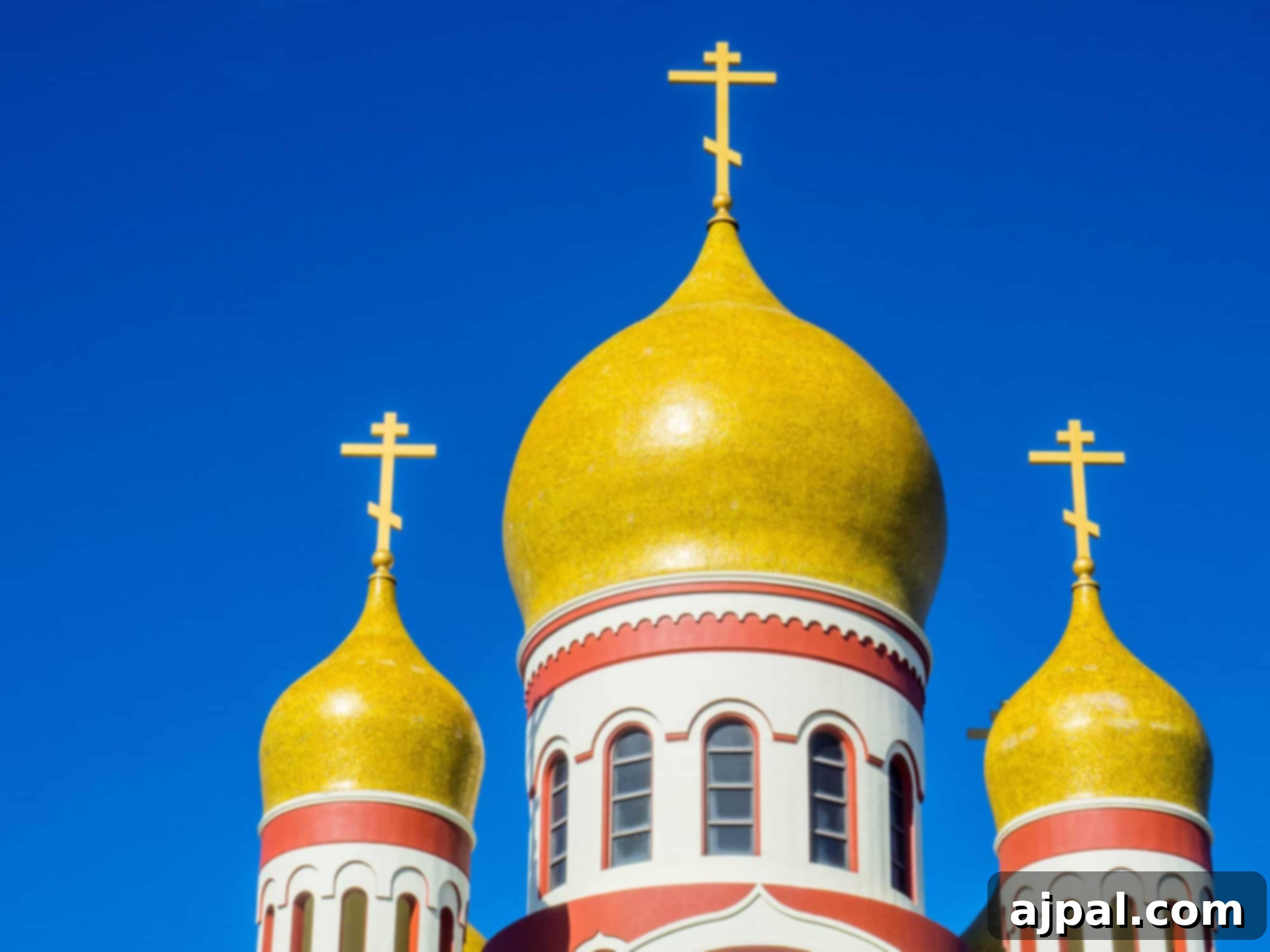 San Francisco: Your 2-Day Adventure 20 Holy Virgin Cathedral with golden domes in San Francisco