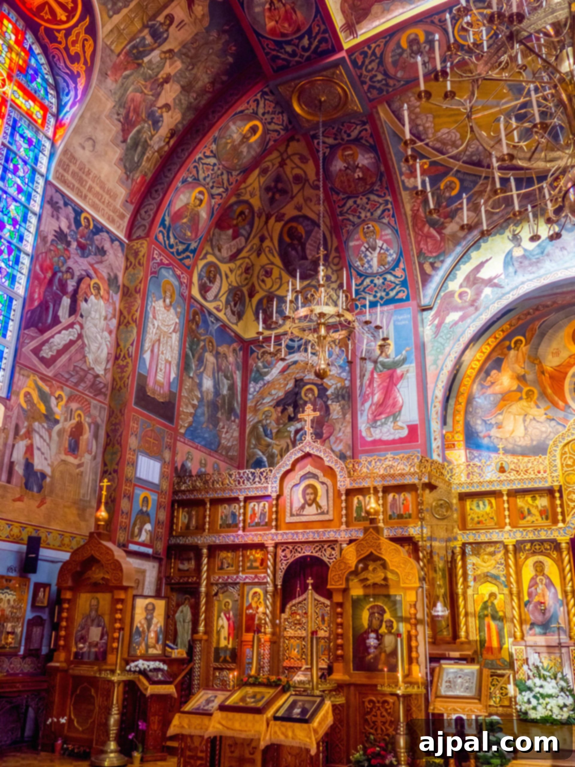 San Francisco: Your 2-Day Adventure 21 Interior of Holy Virgin Cathedral with ornate icons and paintings