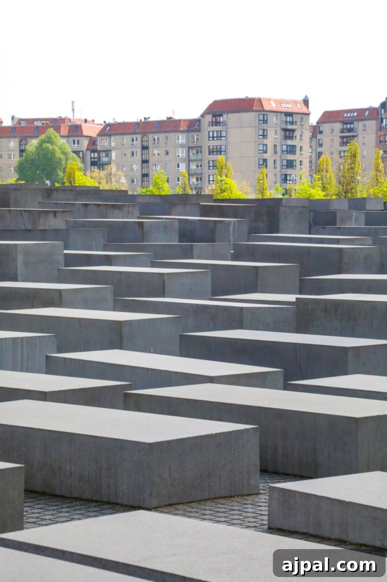 Explore Berlin: An Insider's Handbook 8 A collection of Berlin city guide.