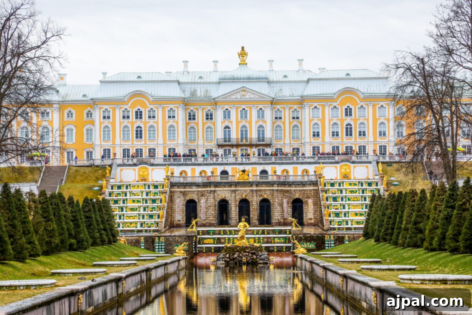 The stunning Peterhof Palace in Russia’s Saint Petersburg, an ideal Saint Petersburg Shore Excursion for Princess Cruises travelers.