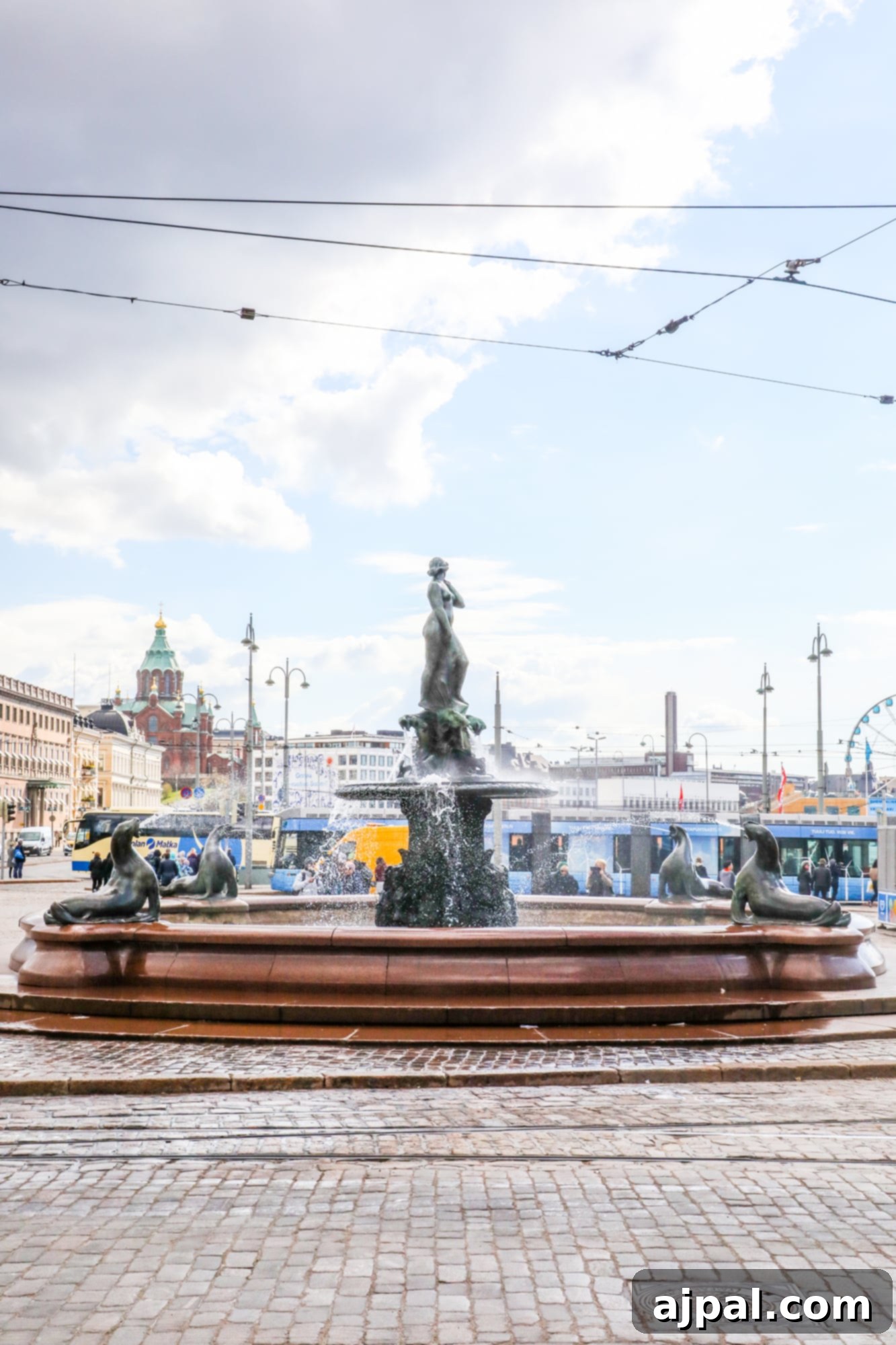 A picturesque fountain in the South Beach area of Helsinki, reflecting the city's modern charm.