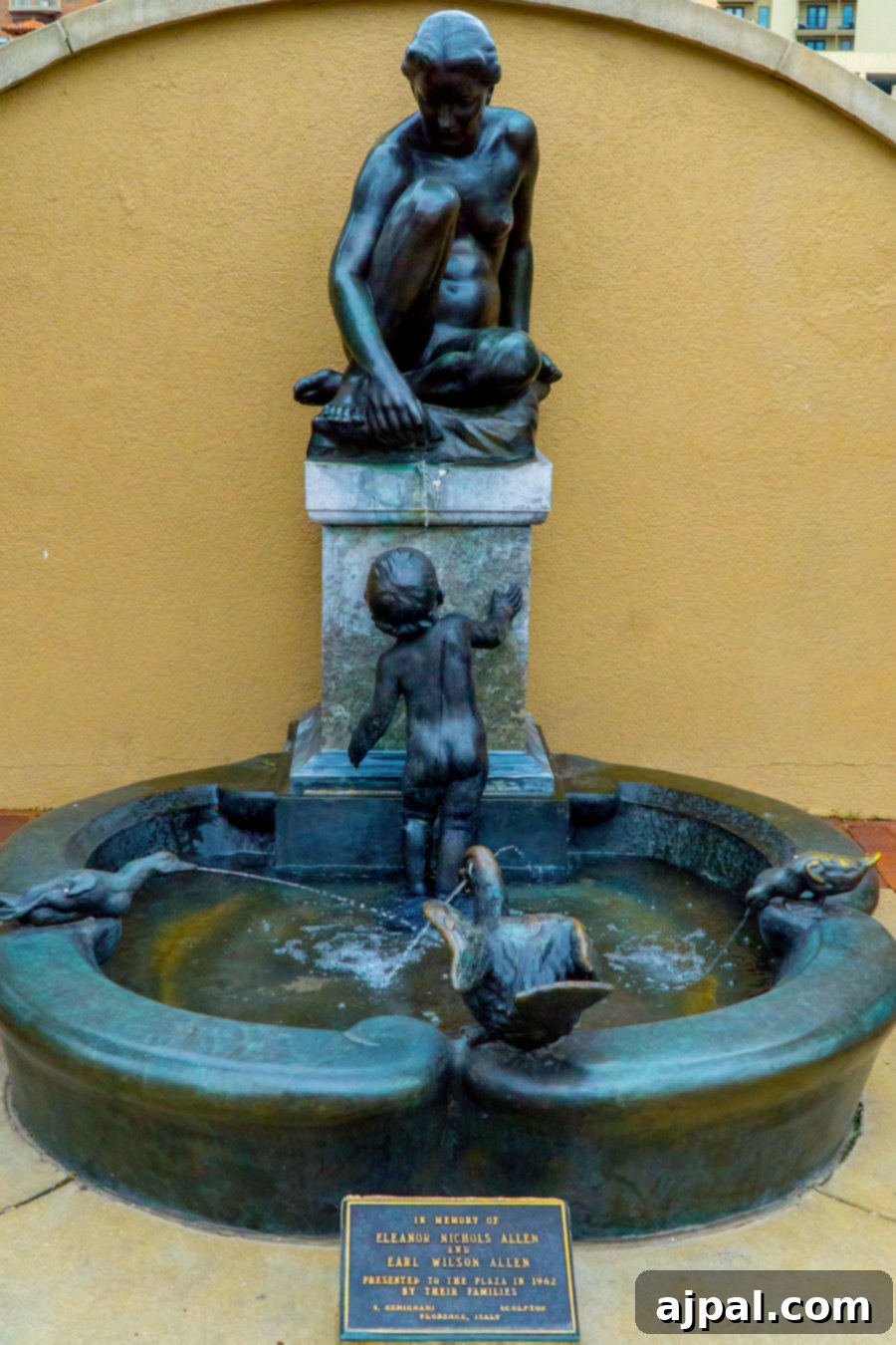 Discover Kansas City: 10 Unforgettable Experiences 18 Fountain featuring boy and girl statues on the Country Club Plaza in Kansas City