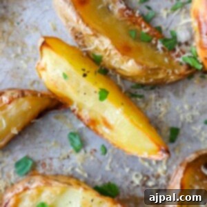 Golden Crispy Potato Wedges 6 Garlic Parmesan Potato Wedges Recipe Picture