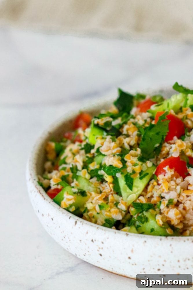 picture of tabbouleh in a bowl 