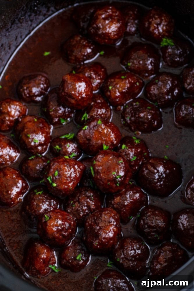 picture of grape jelly meatballs in a slow cooker