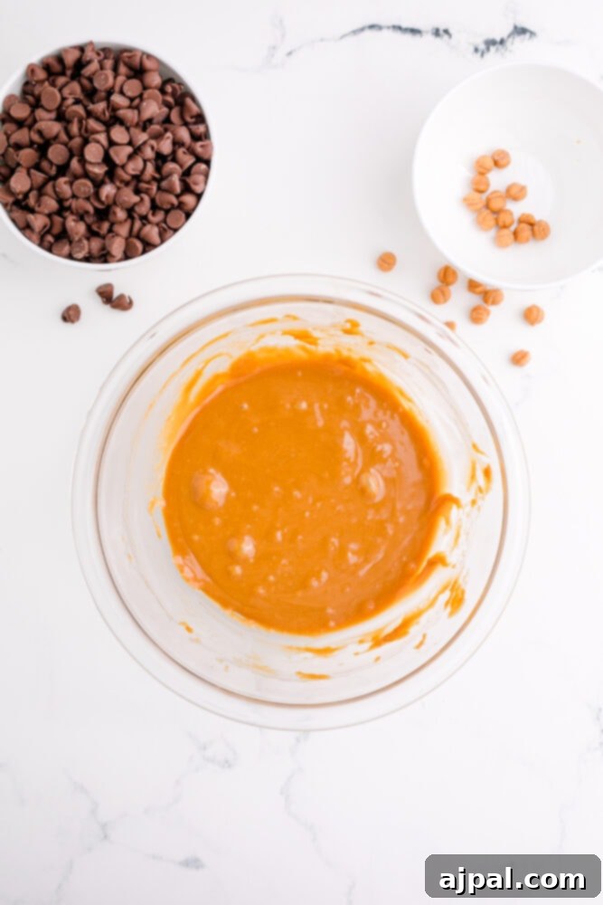 picture of melted caramel in a bowl, smooth and ready to be spread.