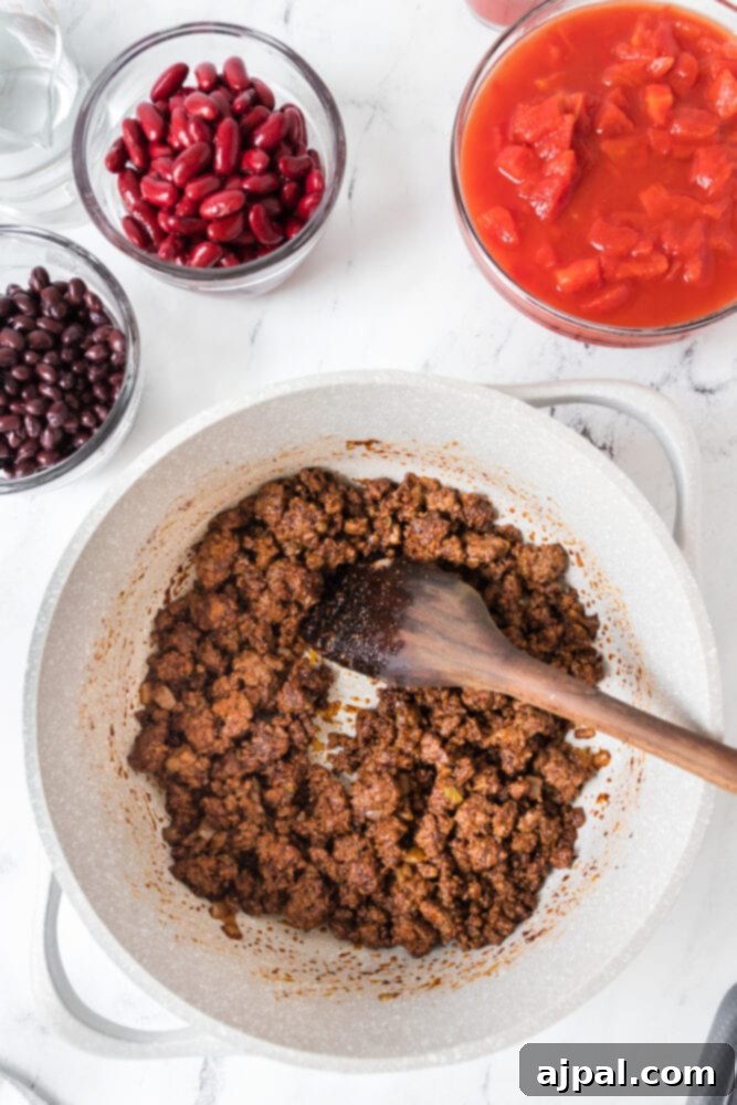 picture of seasoned ground beef in a pot
