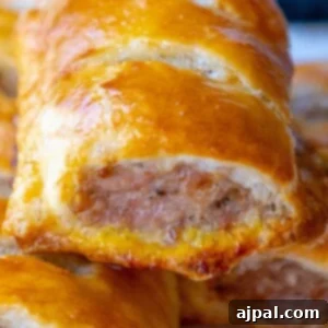 picture of sausage roll in baked puff pastry