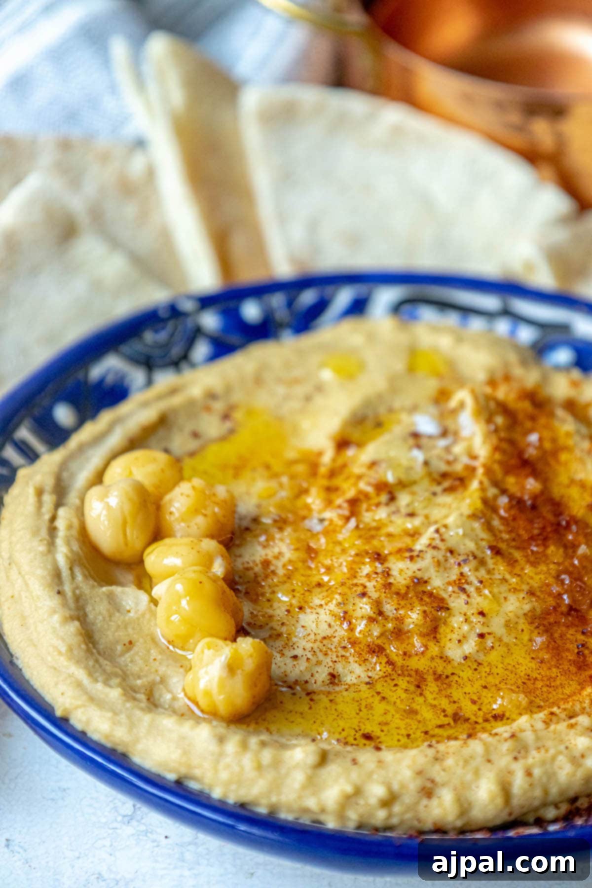 Easy homemade hummus with pita bread.